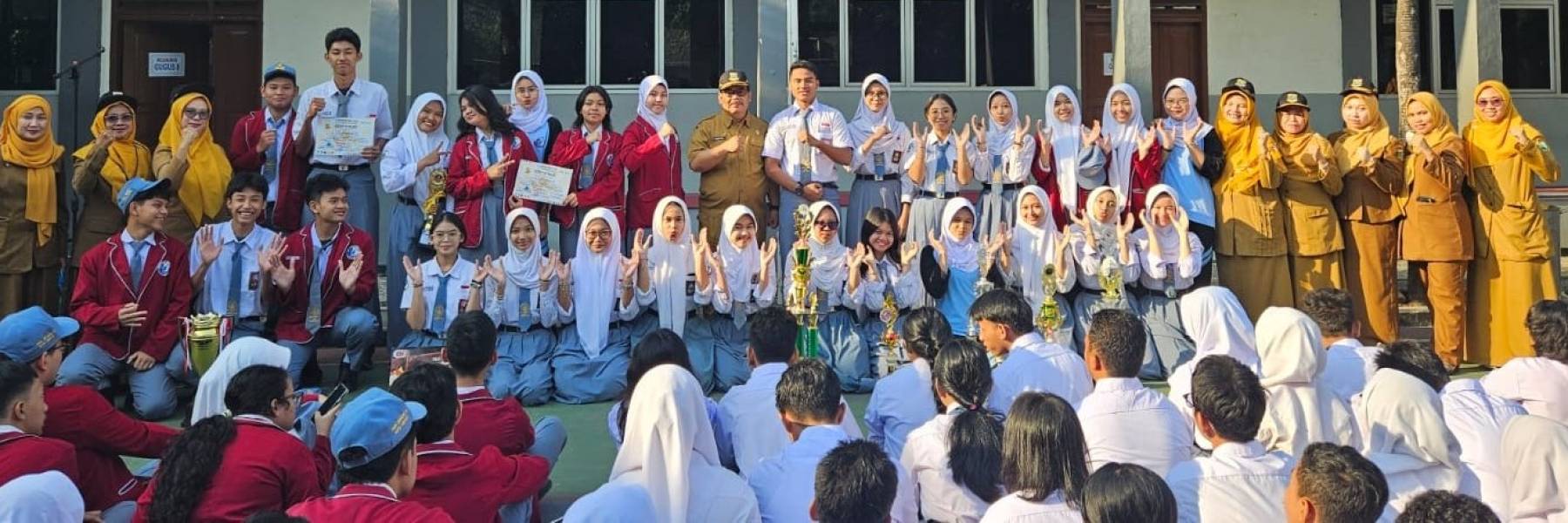 PRESTASI SISWA 